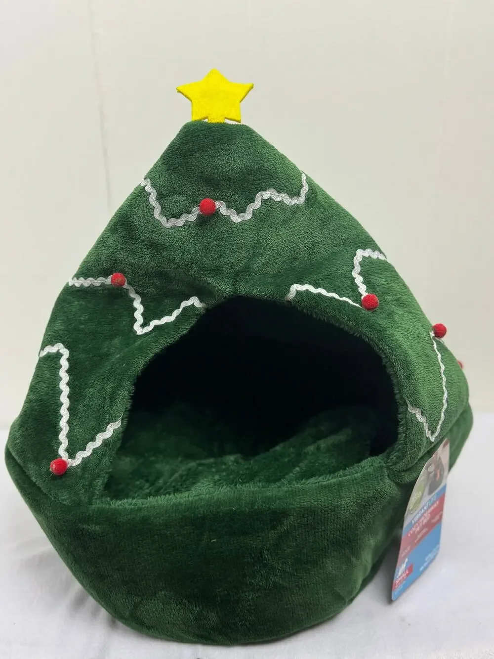 Vibrant Life Cozy Hideaway Christmas Tree Pet Bed, NWT